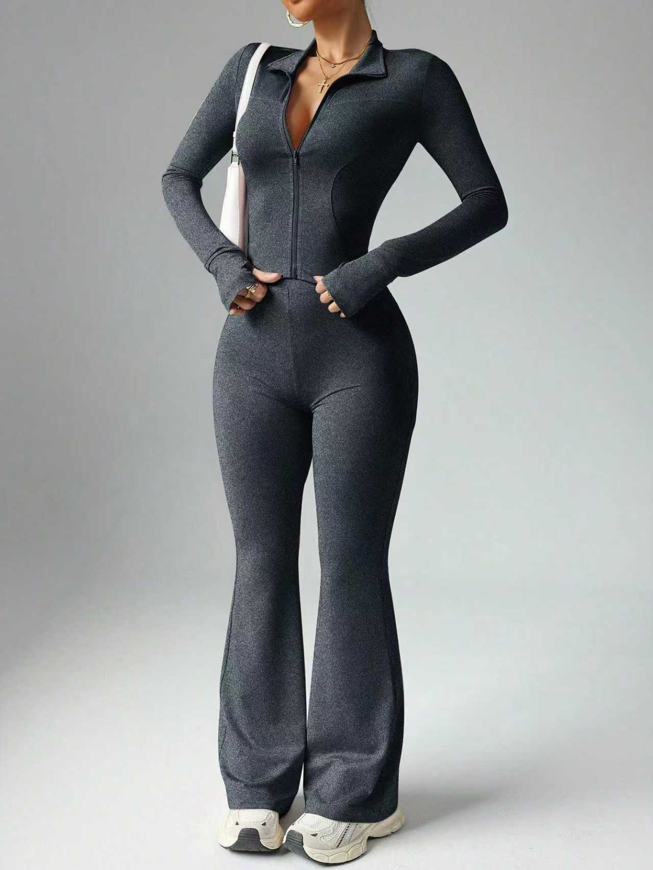 Long-Sleeved Fitness Suit - Image 2