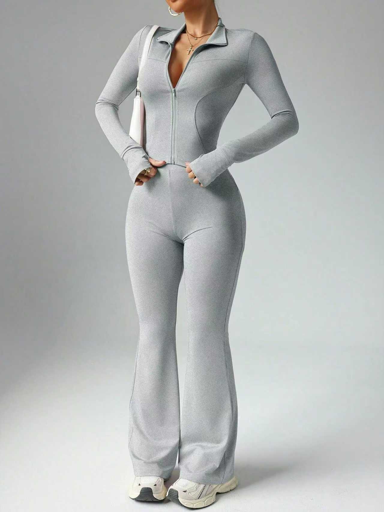 Long-Sleeved Fitness Suit - Image 3